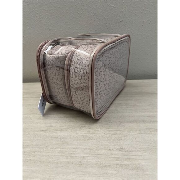 Guess V7200494 Light Rose Multi 4-Piece Cosmetic Junction Travel Set Bag - Picture 5 of 7